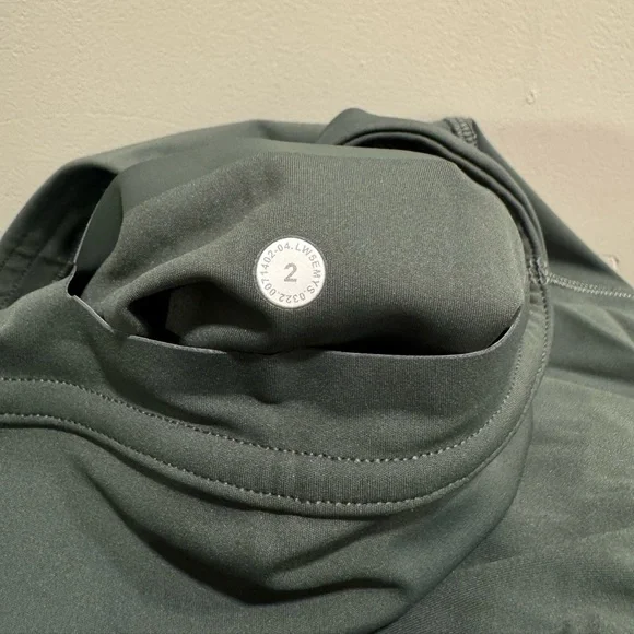 Lululemon Base Pace HR Reflective Tight 25” - Picture 5 of 6